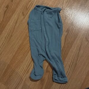 Kyte sleevelesss zipper romper